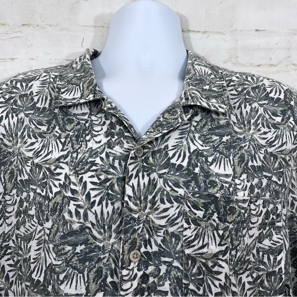 Eddie Bauer Green Leaf Print Linen Blend Button Short Sleeve Shirt - Picture 2 of 9